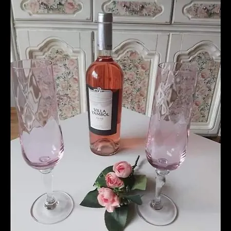 Apartamenty Sloneczny Brzeg サニービーチ