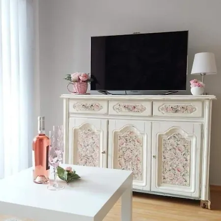 Apartamenty Sloneczny Brzeg アパート *